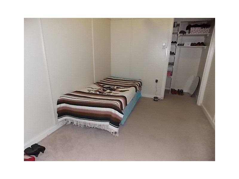 28 GARDEN ST, Blackall QLD 4472