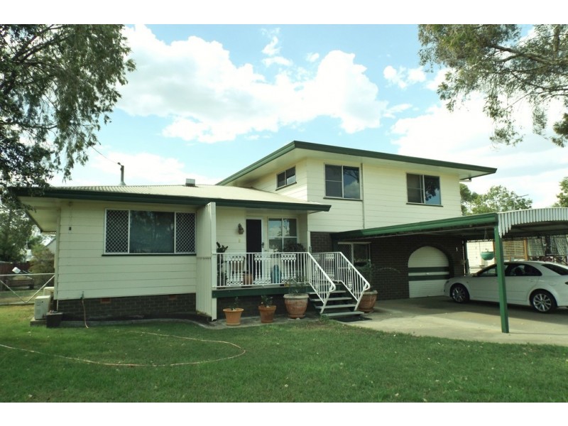 9 Elmer Street, Roma QLD 4455