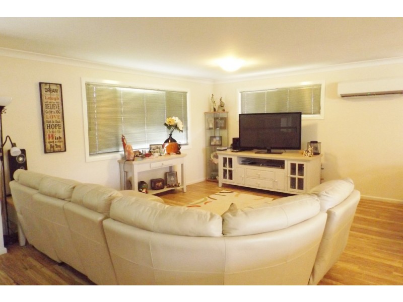 9 Elmer Street, Roma QLD 4455