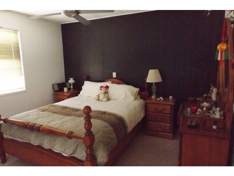 9 Elmer Street, Roma QLD 4455