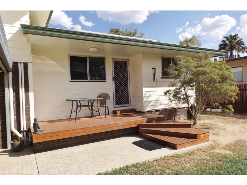 9 Elmer Street, Roma QLD 4455