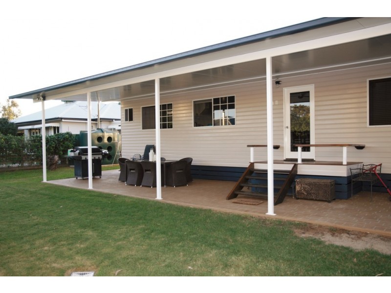 92 Miscamble Street, Roma QLD 4455
