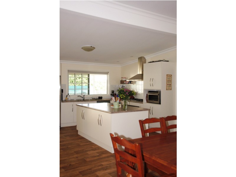 92 Miscamble Street, Roma QLD 4455