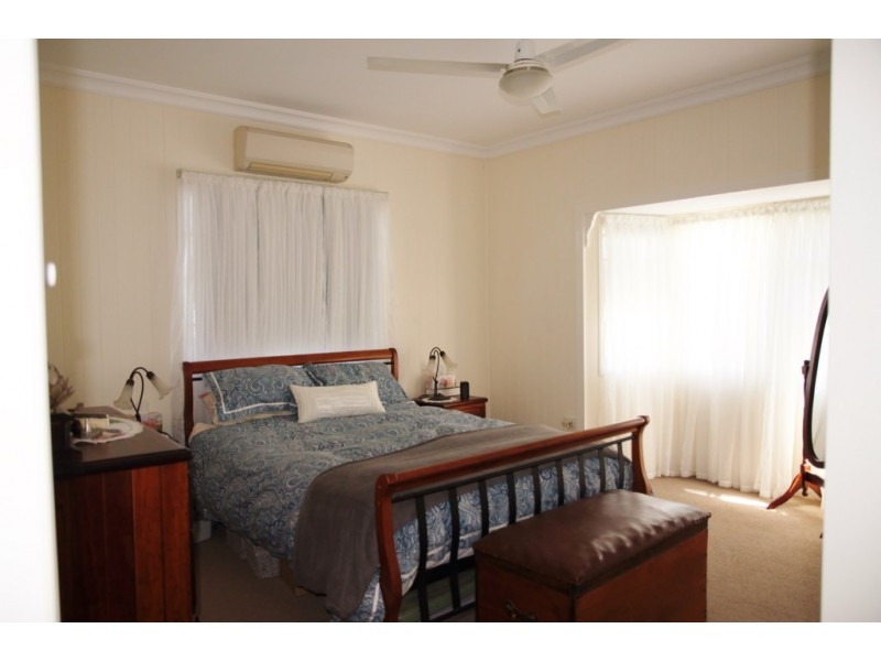 92 Miscamble Street, Roma QLD 4455