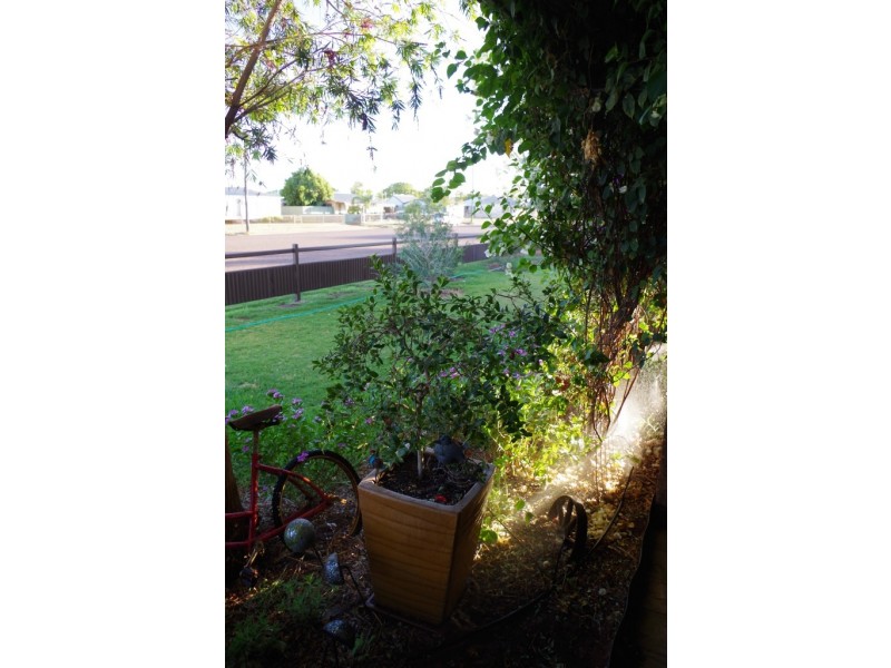 80-82 Boonkai Street, Quilpie QLD 4480