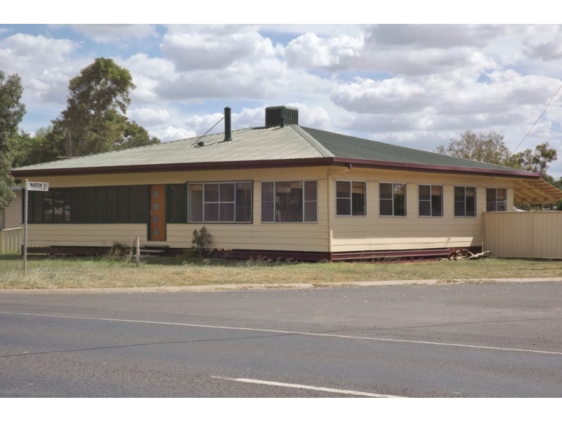110 Northern Road, Roma QLD 4455