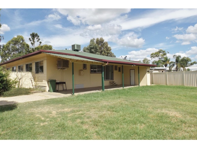 110 Northern Road, Roma QLD 4455