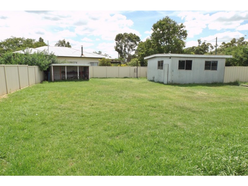 110 Northern Road, Roma QLD 4455