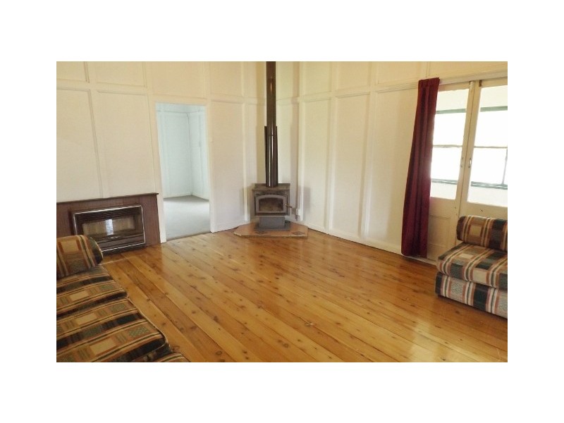 110 Northern Road, Roma QLD 4455