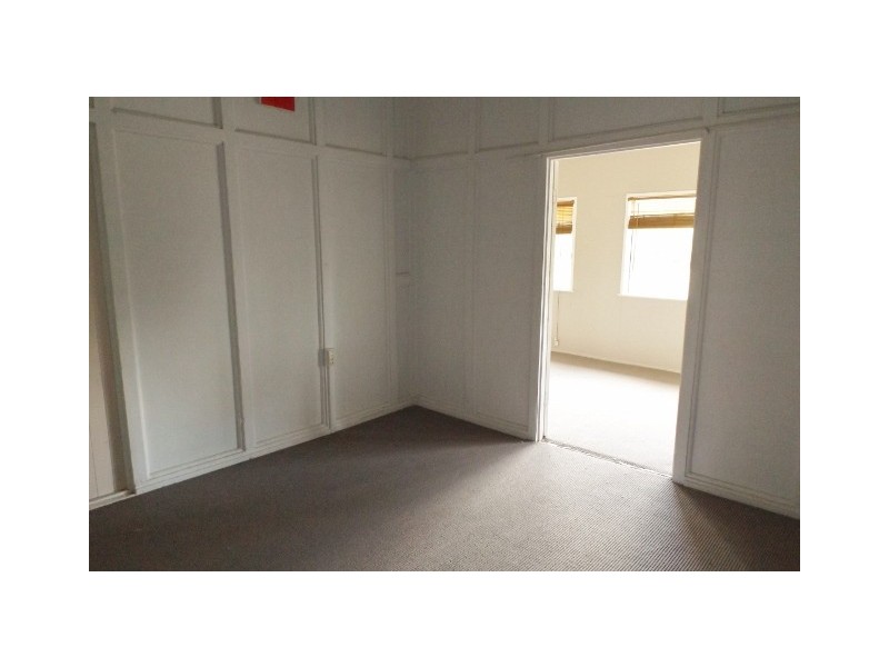 110 Northern Road, Roma QLD 4455