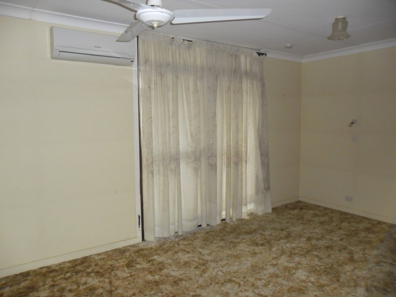 66 Daisy Street, Miles QLD 4415