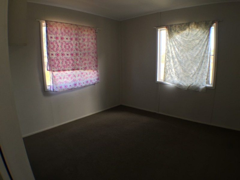 5 Lytton Street, Warra QLD 4411