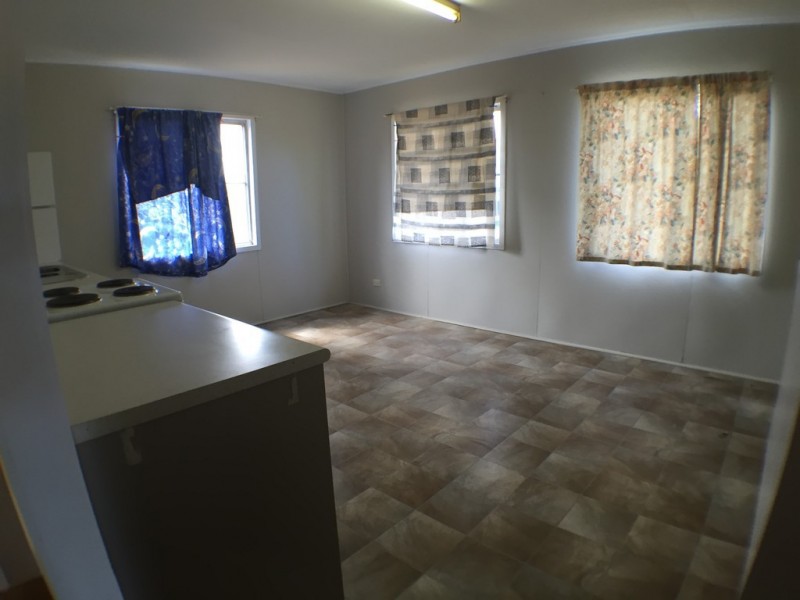 5 Lytton Street, Warra QLD 4411