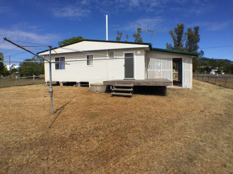 5 Lytton Street, Warra QLD 4411