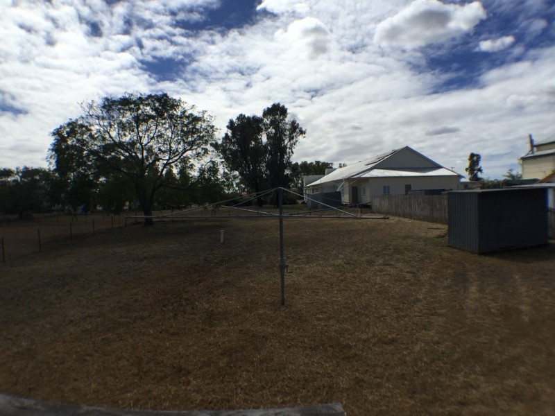 5 Lytton Street, Warra QLD 4411