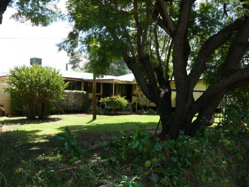 ” Basin Downs”, Surat QLD 4417