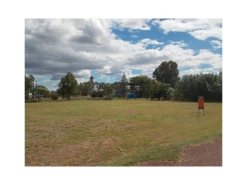 40 WALTER STREET, Blackall QLD 4472