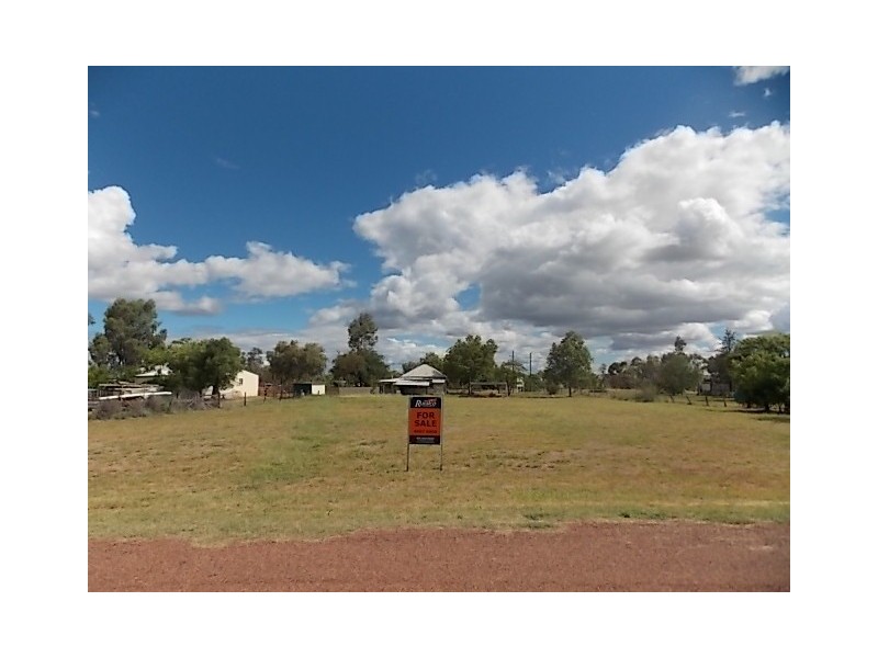 40 WALTER STREET, Blackall QLD 4472
