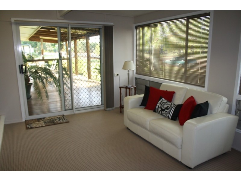 9 MYRTLE STREET, Blackall QLD 4472