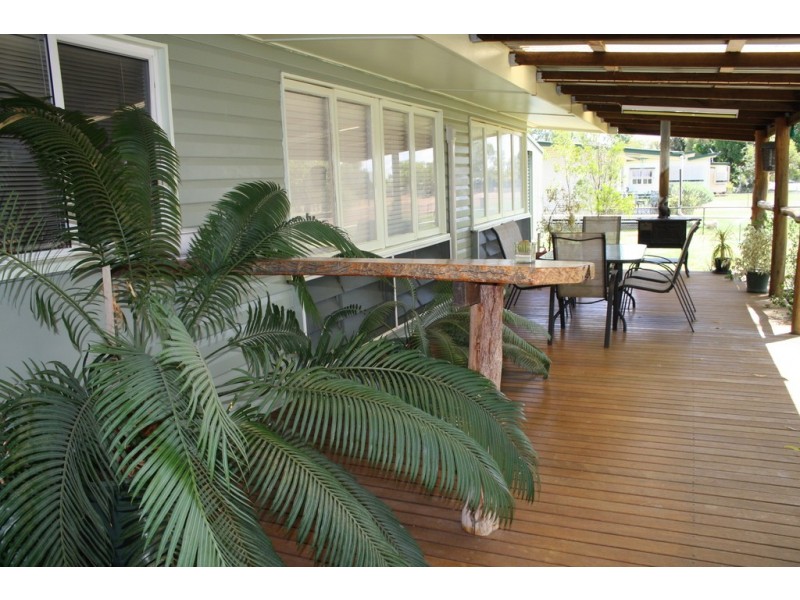 9 MYRTLE STREET, Blackall QLD 4472