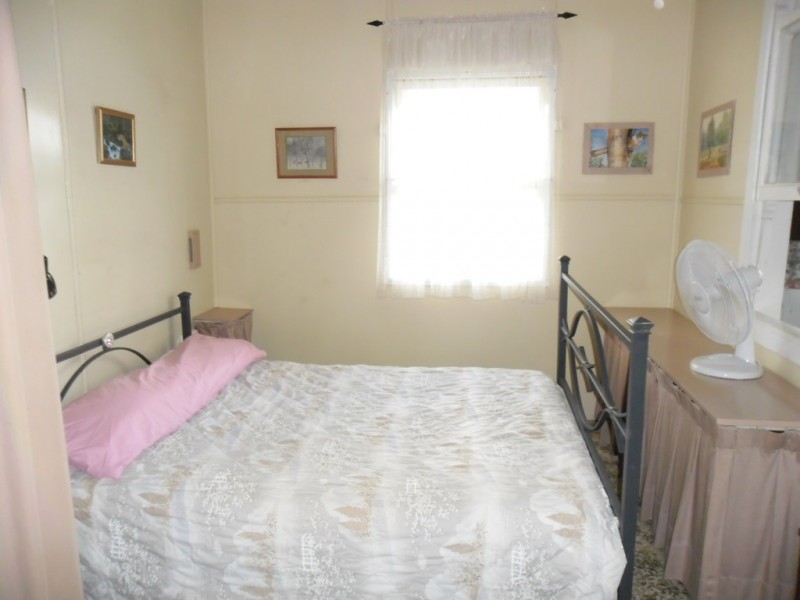 2 Condamine Street, Miles QLD 4415