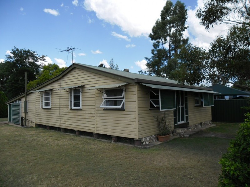 2 Condamine Street, Miles QLD 4415