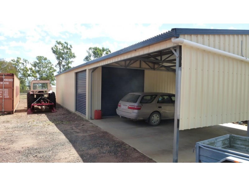 18 Staines Road, Tara QLD 4421