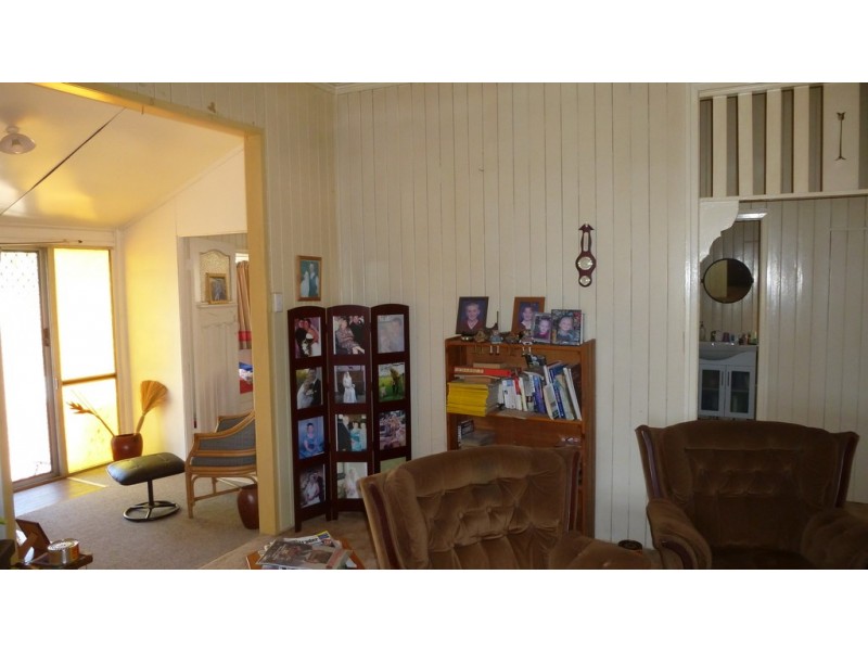 18 Staines Road, Tara QLD 4421