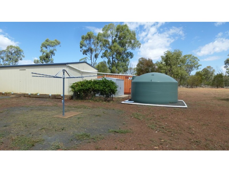 18 Staines Road, Tara QLD 4421