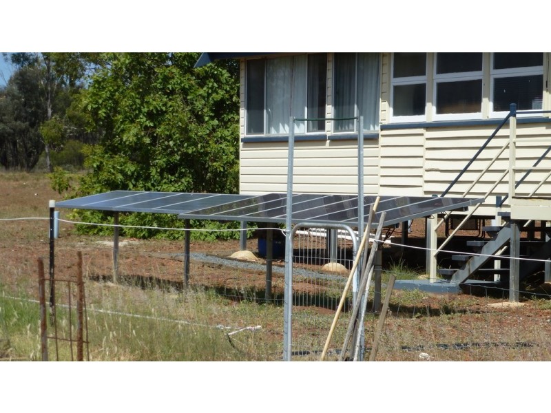18 Staines Road, Tara QLD 4421