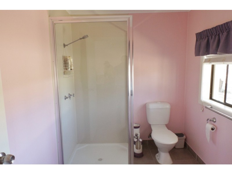 16-18 Edwardes Street, Roma QLD 4455