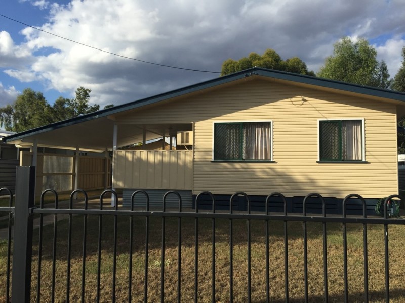 31 Moreton Street, Dalby QLD 4405