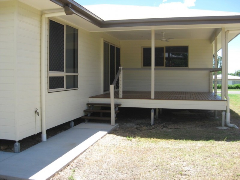 14B Hutton Street, Taroom QLD 4420