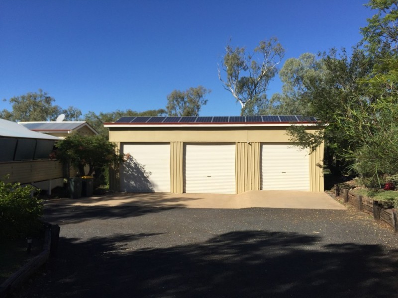 92 Chelldan Ave, Dalby QLD 4405