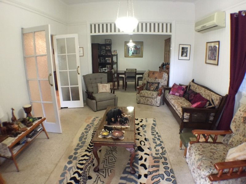 92 Chelldan Ave, Dalby QLD 4405