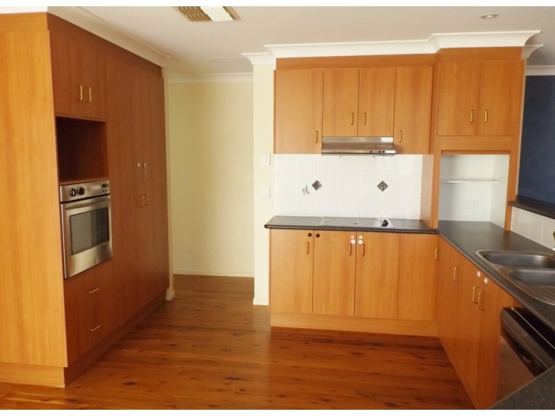 233 Edwardes Street, Roma QLD 4455