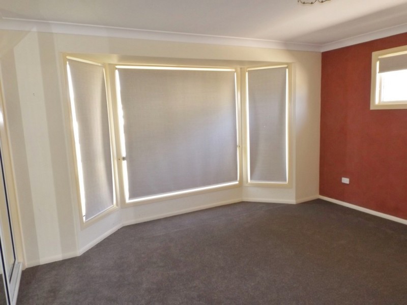 233 Edwardes Street, Roma QLD 4455