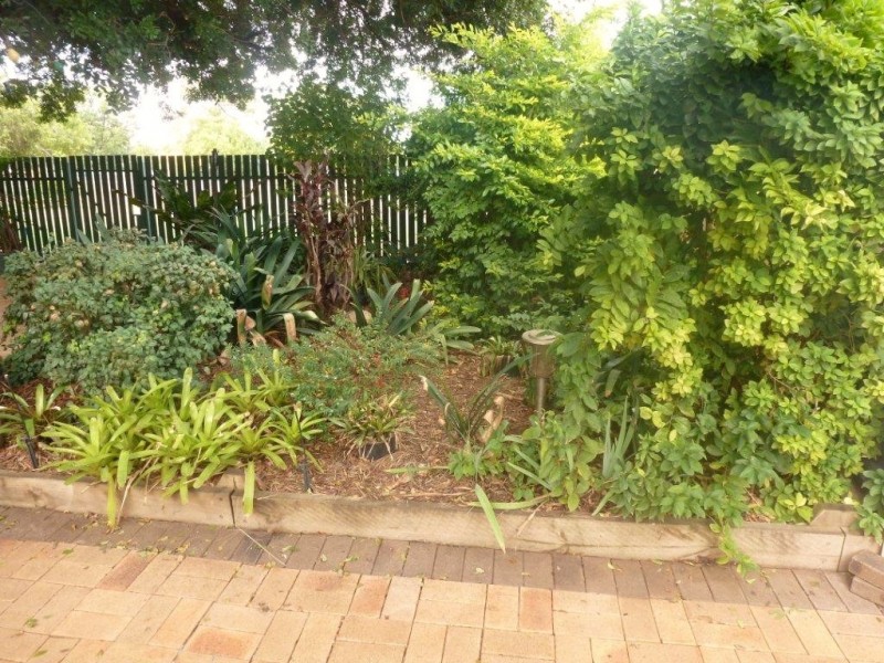 22 King Street, Surat QLD 4417