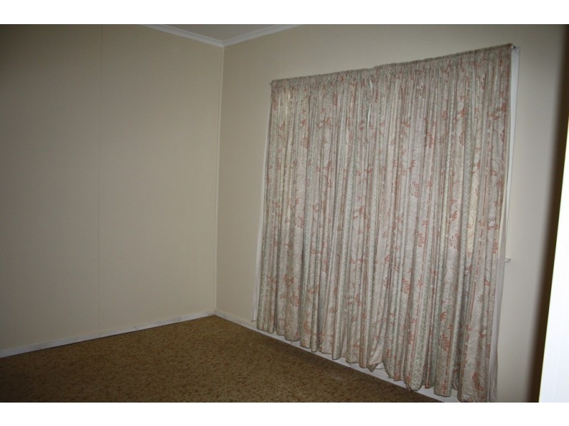 34 ROSE STREET, Blackall QLD 4472