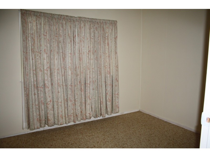 34 ROSE STREET, Blackall QLD 4472