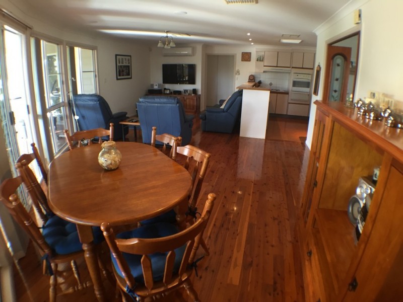 12 Wattle Avenue, Dalby QLD 4405