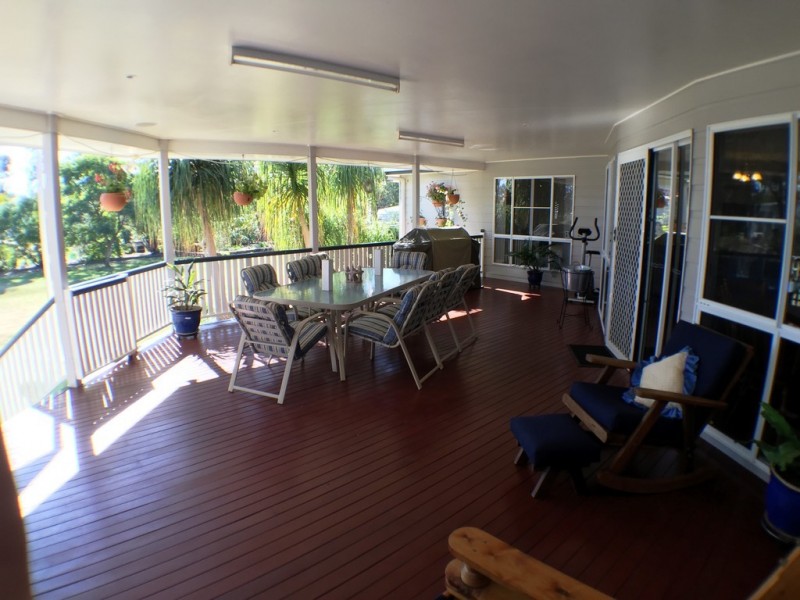 12 Wattle Avenue, Dalby QLD 4405