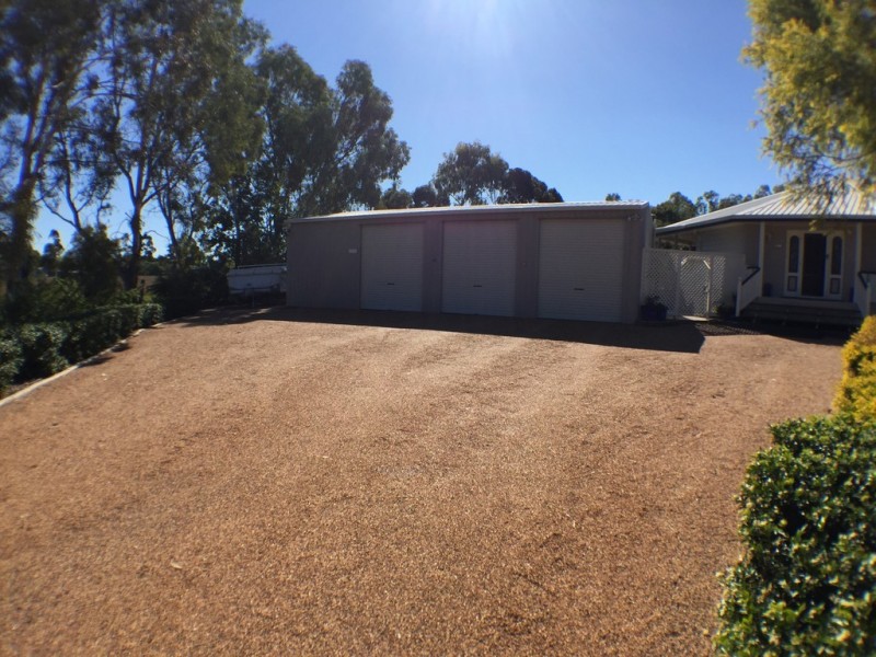 12 Wattle Avenue, Dalby QLD 4405