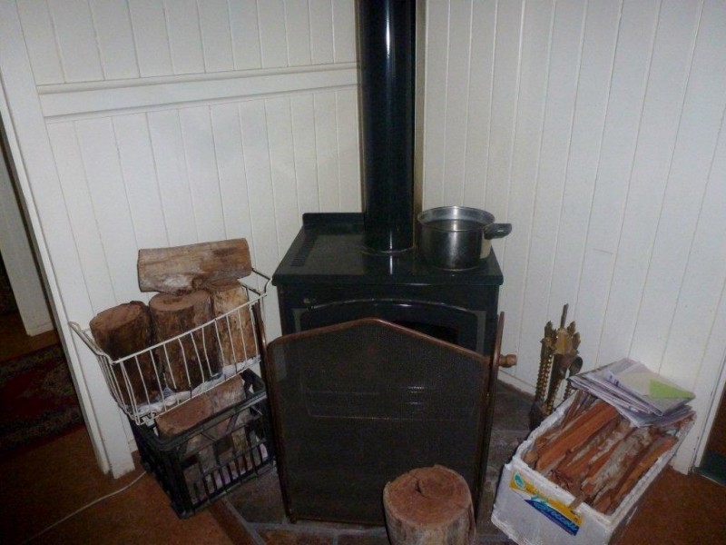 5 Burrowes Street, Surat QLD 4417