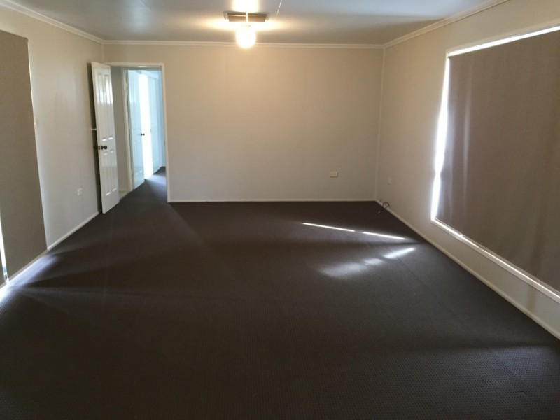 32 Edward Street, Dalby QLD 4405