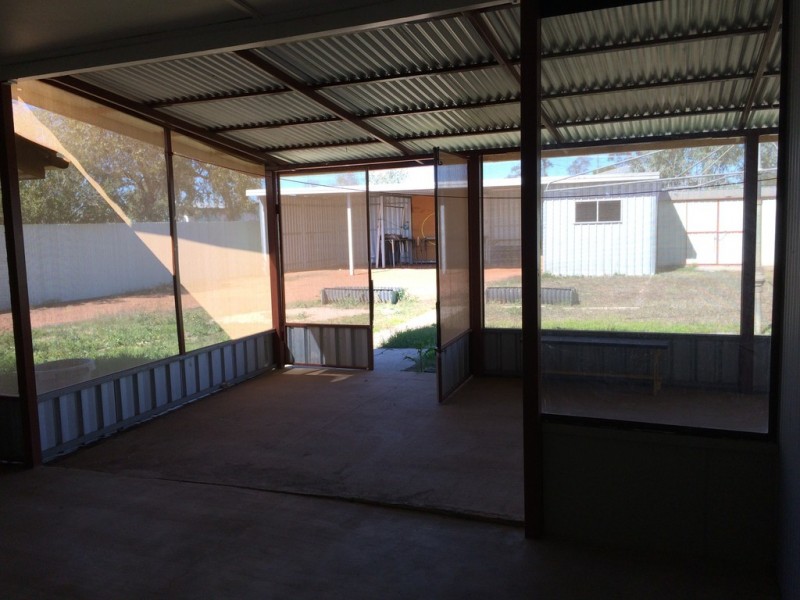 39 EMMA STREET, Cunnamulla QLD 4490