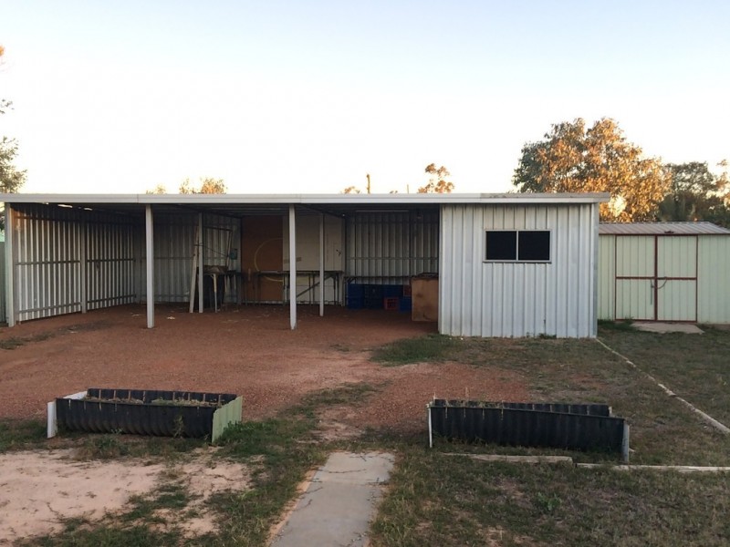 39 EMMA STREET, Cunnamulla QLD 4490