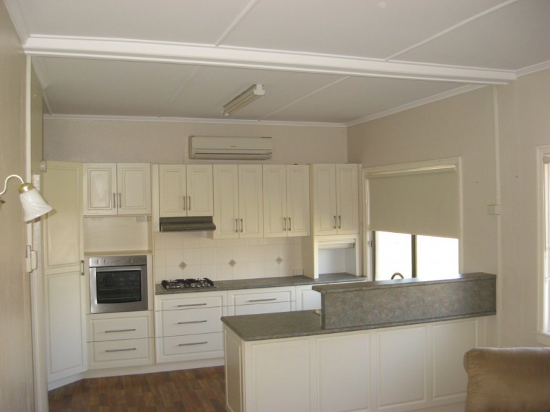 73 PEGLER STREET, Quilpie QLD 4480