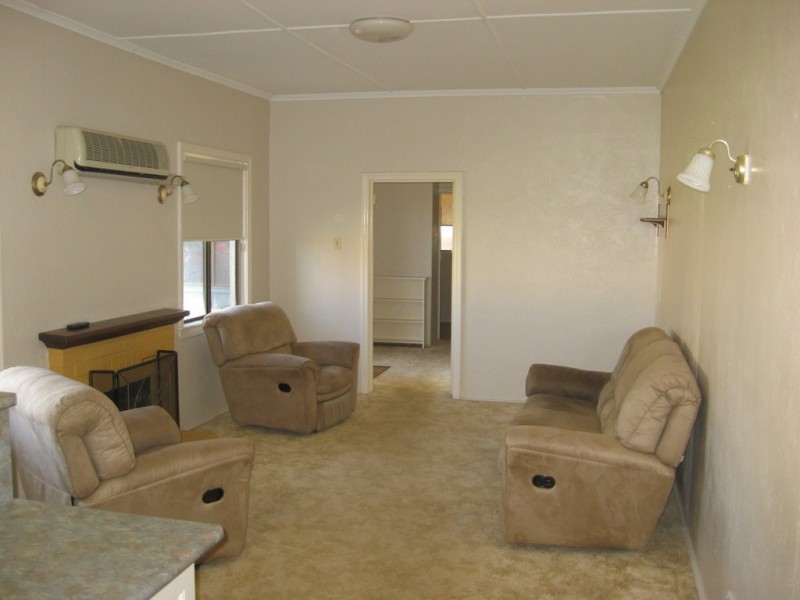 73 PEGLER STREET, Quilpie QLD 4480