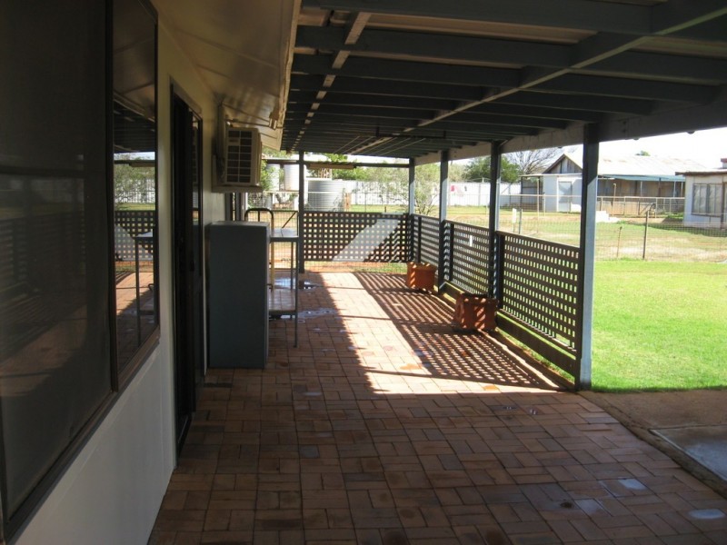 73 PEGLER STREET, Quilpie QLD 4480